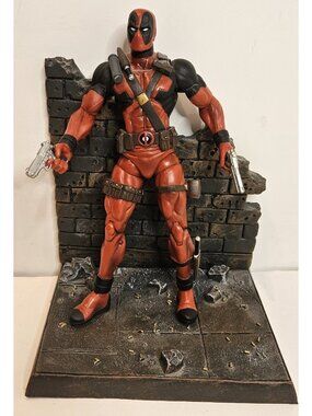 Diamond Select Marvel Deadpool Action Figure 7.5-inch With Stand - Incompete